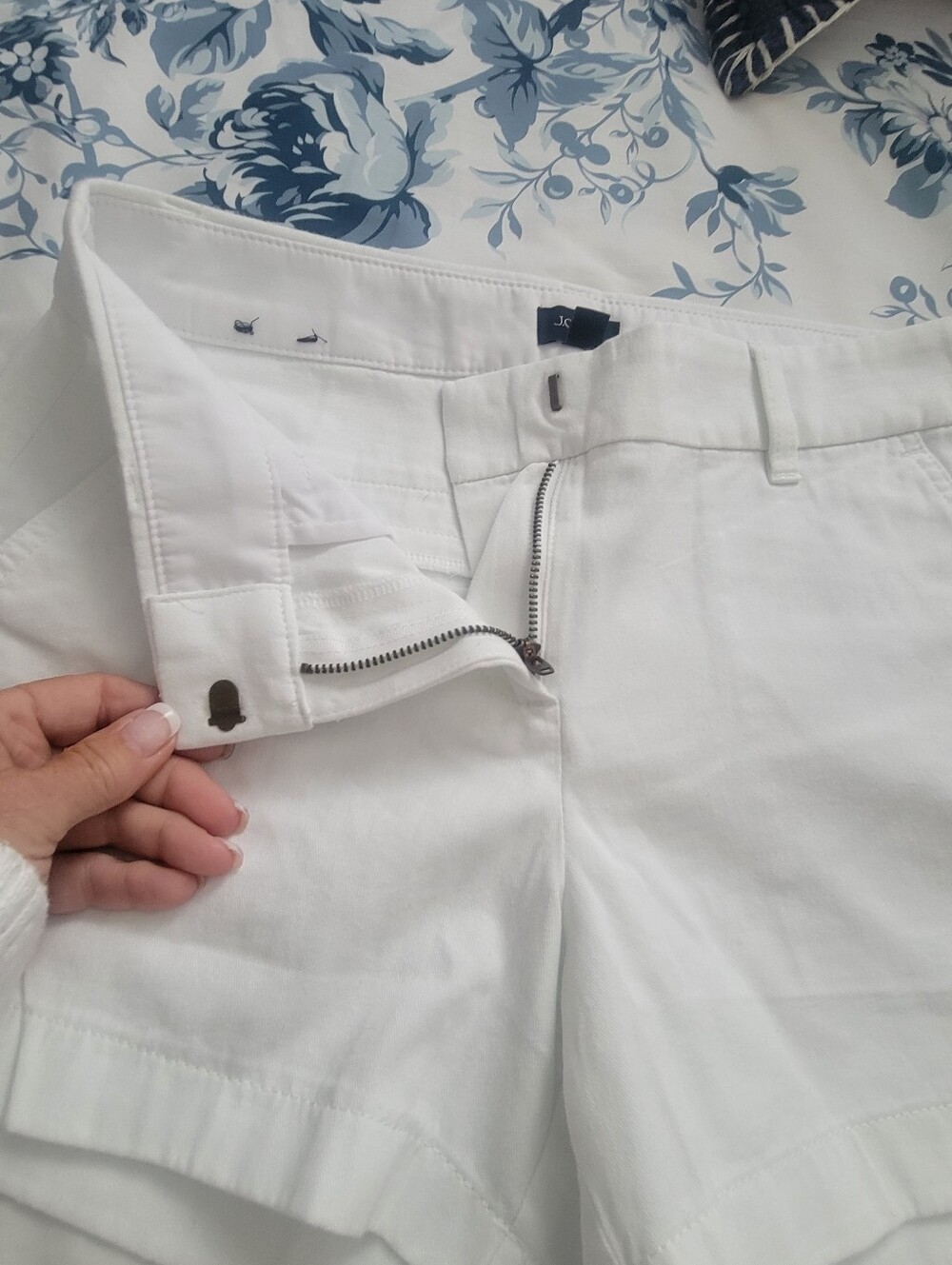 J. Crew White Women's Cotton Chino Bermuda Shorts - Picture 5 of 8
